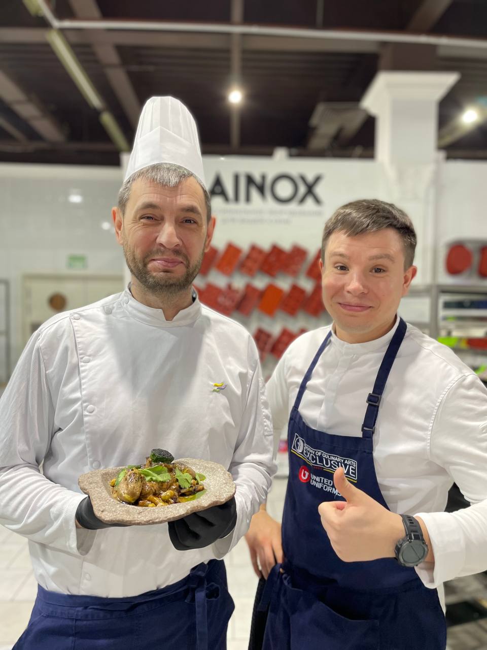 photo 5271484461172779268 y