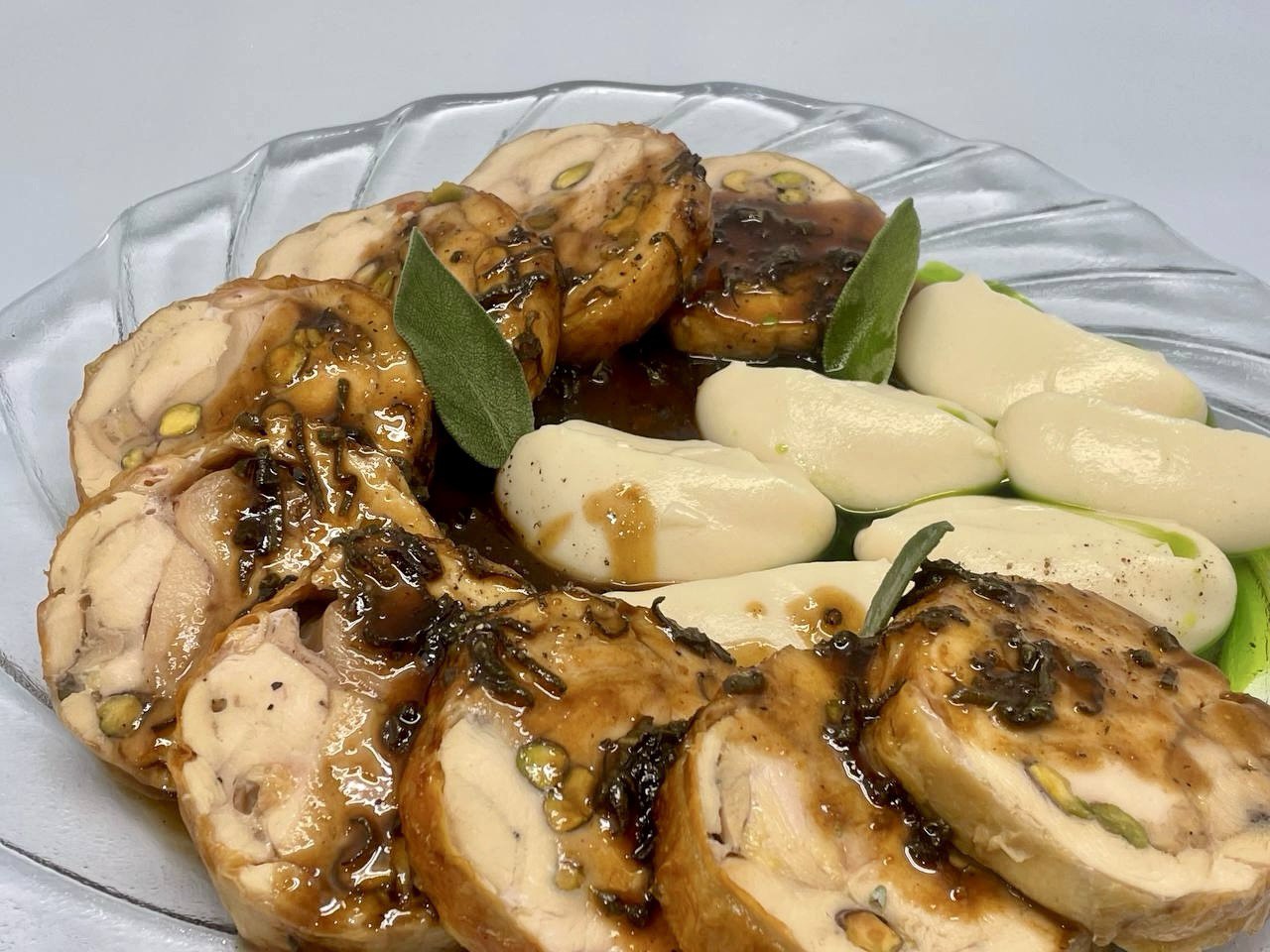 photo 5253679970603701719 y