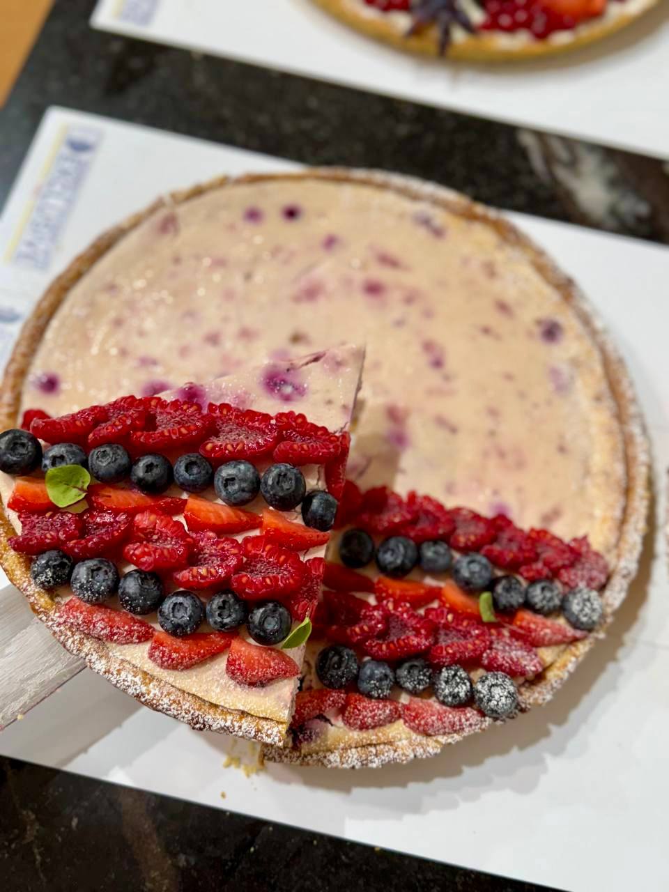 photo 5289733712792719315 y