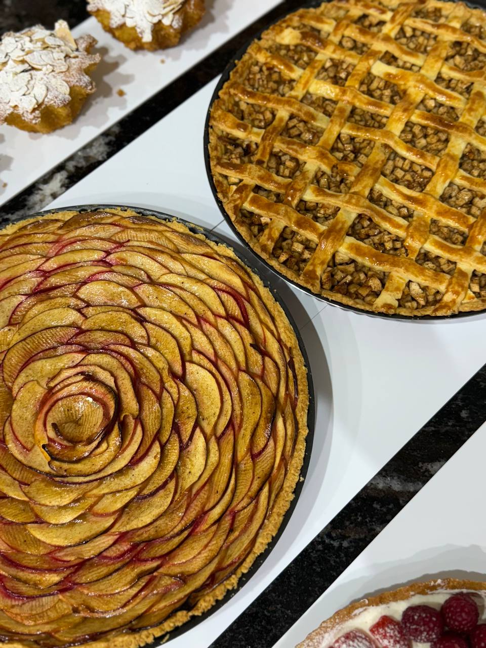 photo 5292257637439311287 y