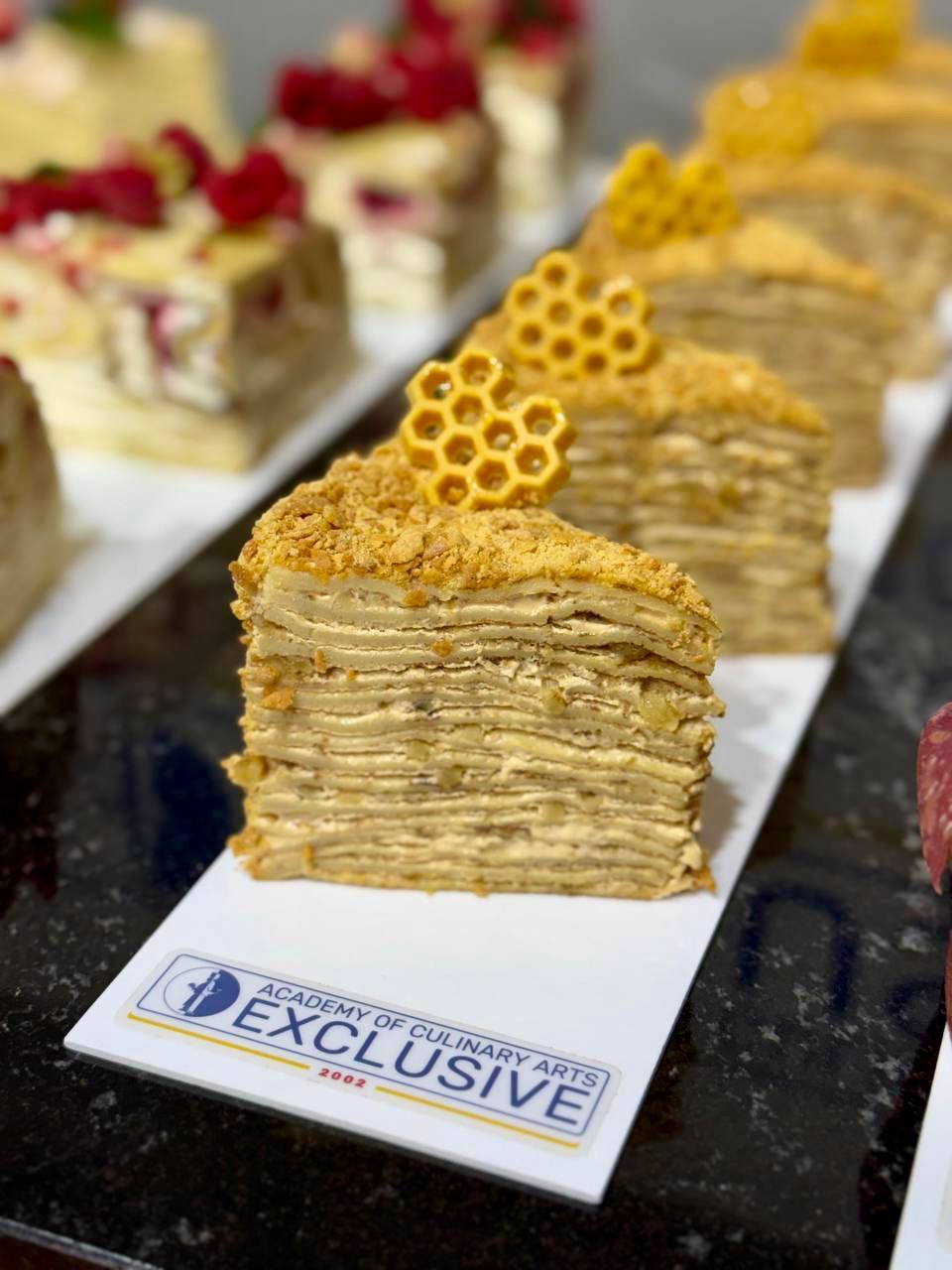 photo 5436295133851749721 y