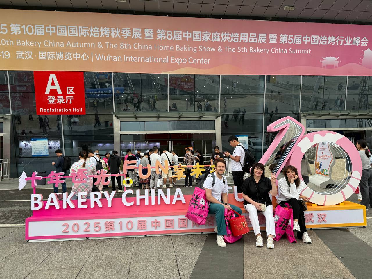 photo 5456457930833524201 y