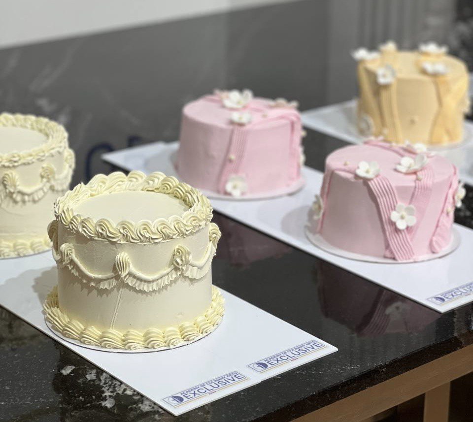 photo 5240129872770831326 y