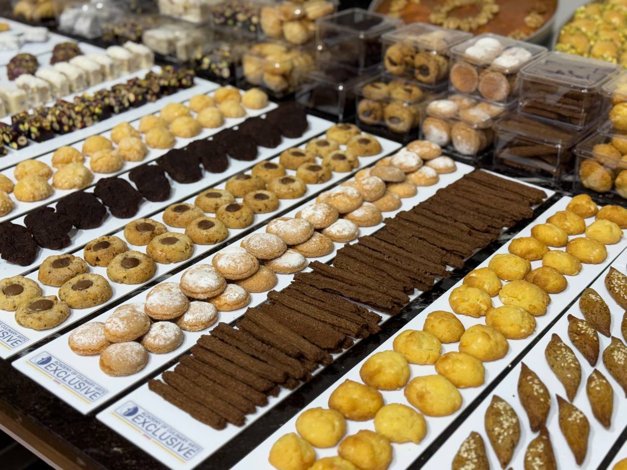 photo 5418281345227625875 y