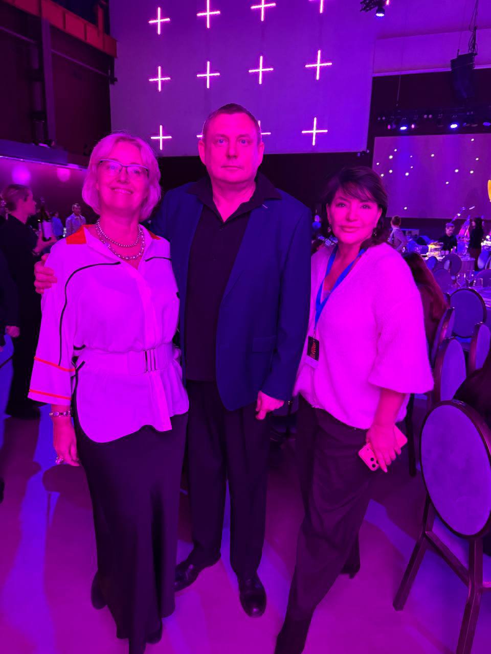 photo 5420127515444974654 y