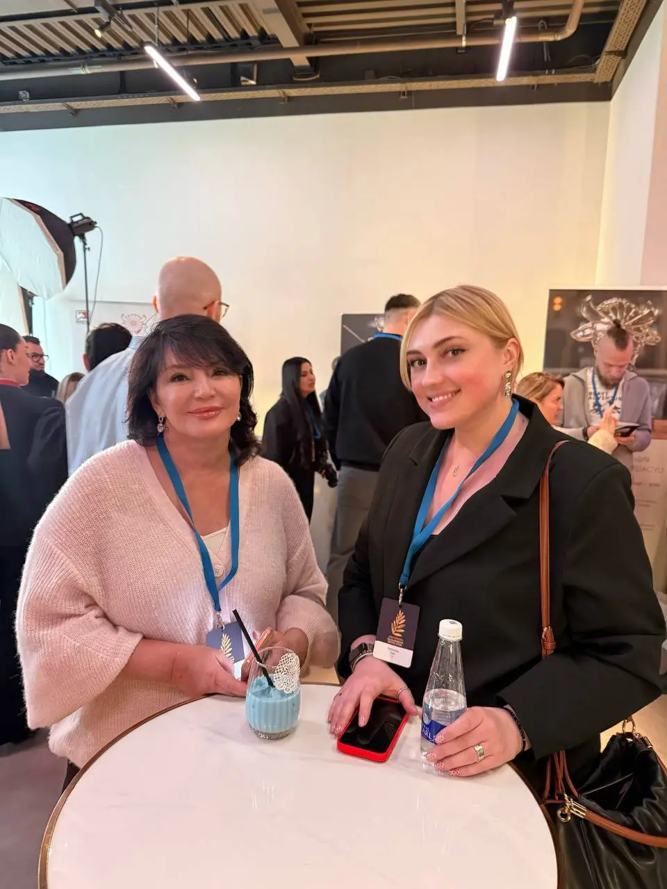 photo 5420127515444974656 y